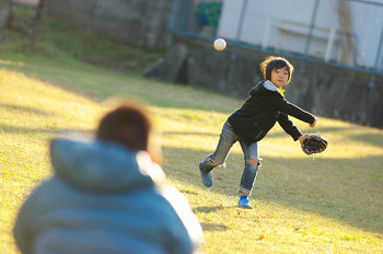 スポーツをする子供